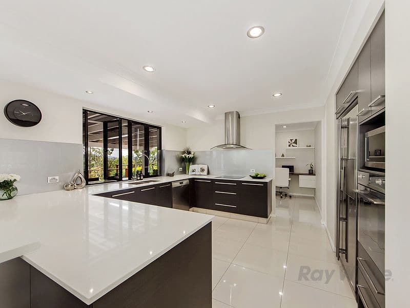 31 Leaver Court, ORMEAU QLD 4208, Ormeau - Thumbnail 6