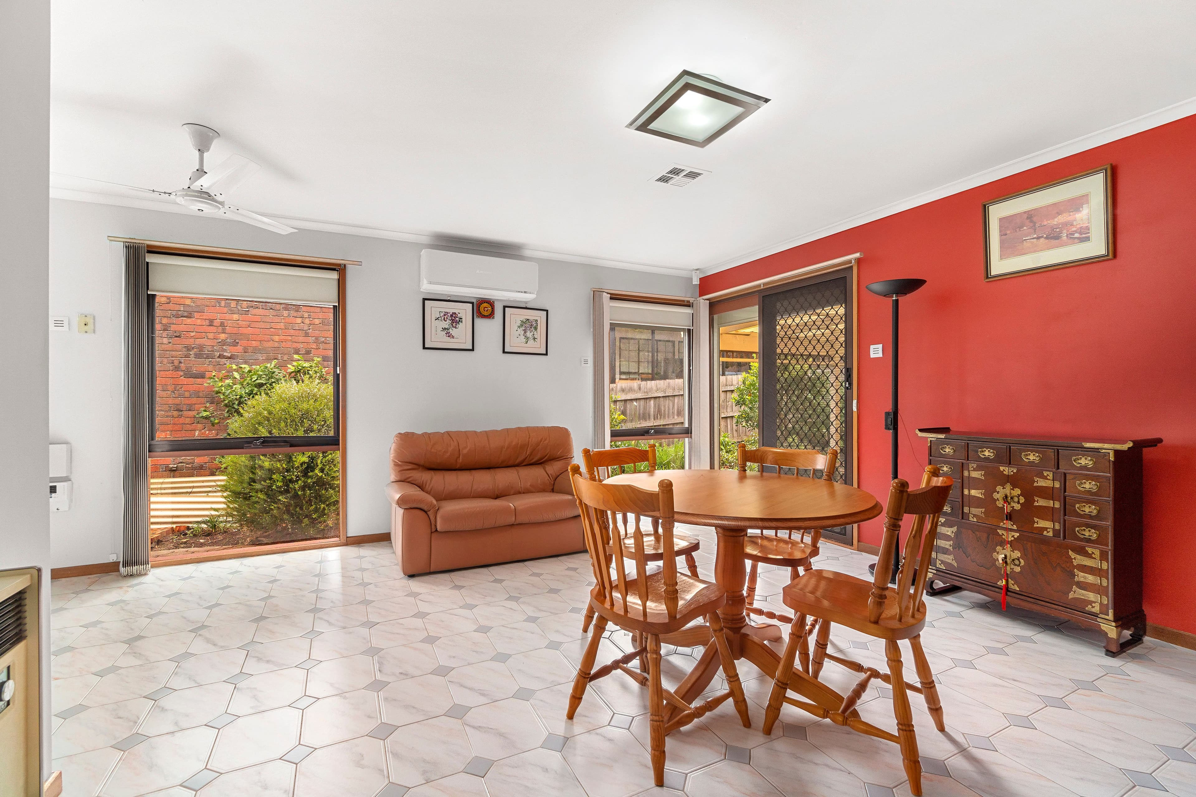 12 Golf Links Drive, Mill Park VIC 3082, Mill Park - Thumbnail 3