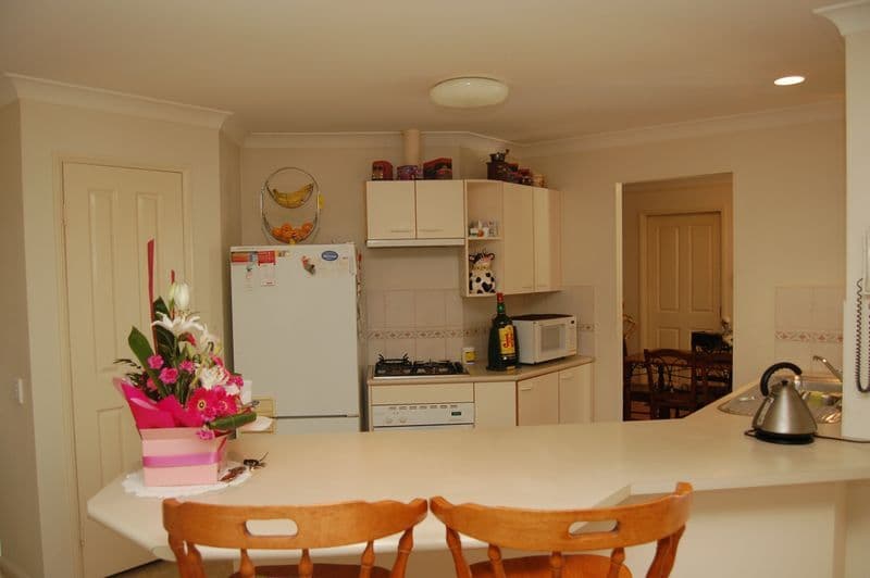21  Regal Drive, REGENTS PARK QLD 4118, Regents Park - Thumbnail 2