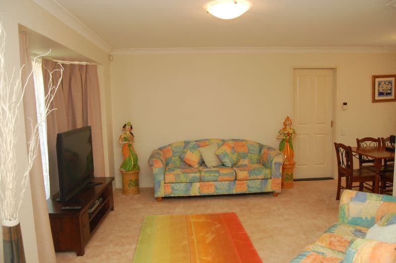 21  Regal Drive, REGENTS PARK QLD 4118, Regents Park - Thumbnail 3
