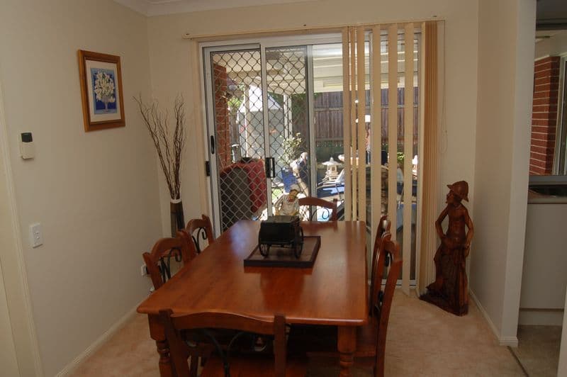 21  Regal Drive, REGENTS PARK QLD 4118, Regents Park - Thumbnail 4