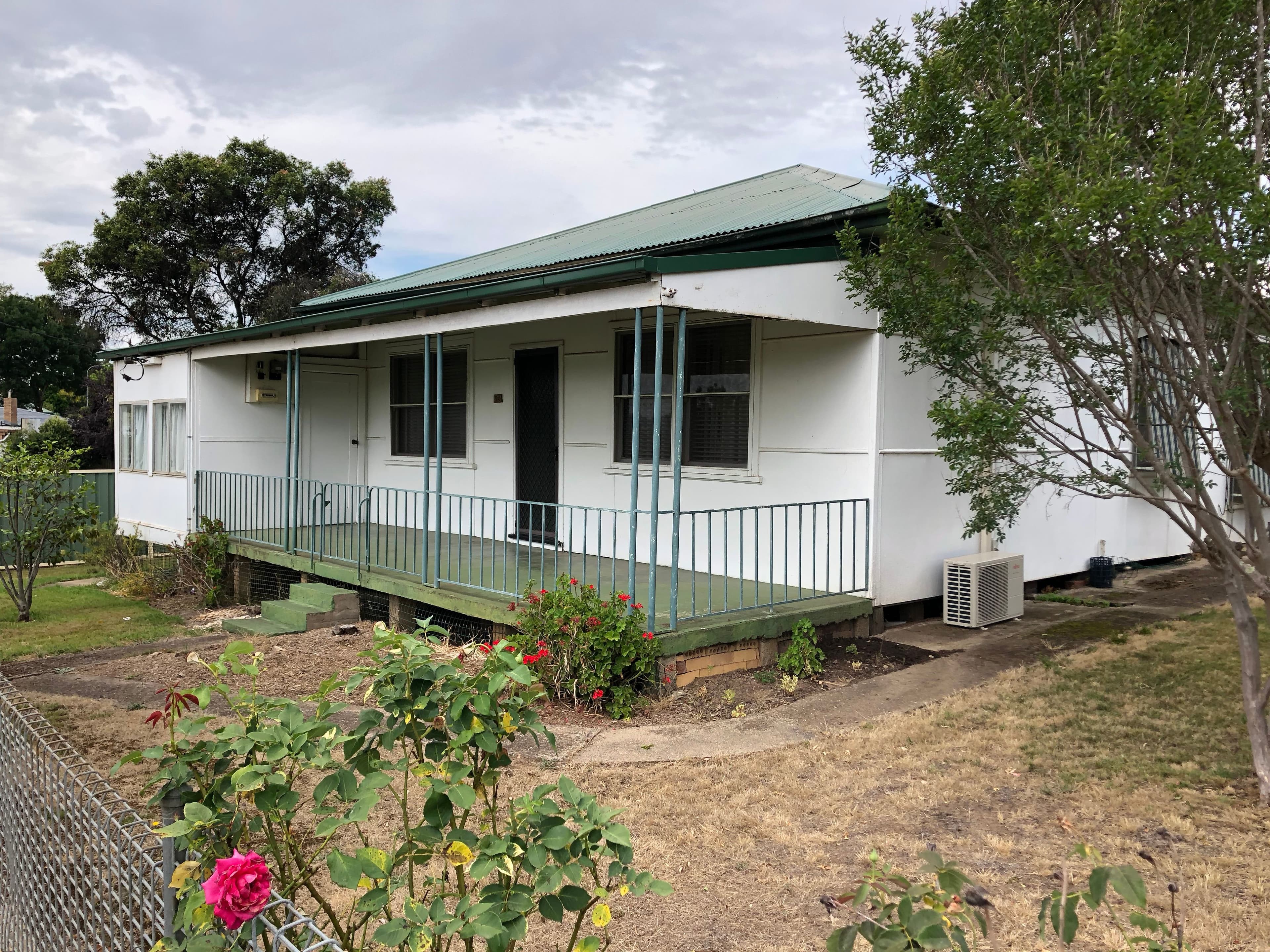 120 Broughton Street, Tumut - Image 1