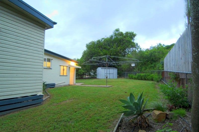 3 Walkers Drive, BALMORAL QLD 4171, Balmoral - Image 1