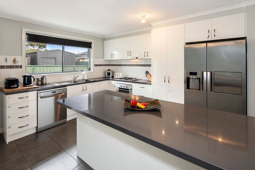 115 Ryan Street, Brown Hill VIC 3350, Brown Hill - Thumbnail 3