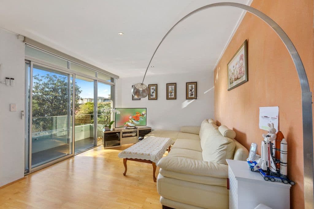 79 Roscoe Street, Bondi Beach NSW 2026, Bondi Beach - Thumbnail 2