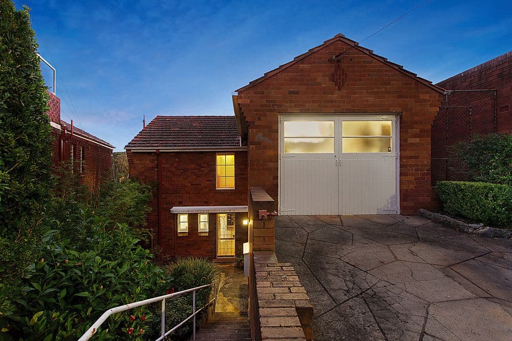 7 Churchill Crescent, Cammeray - Image 1
