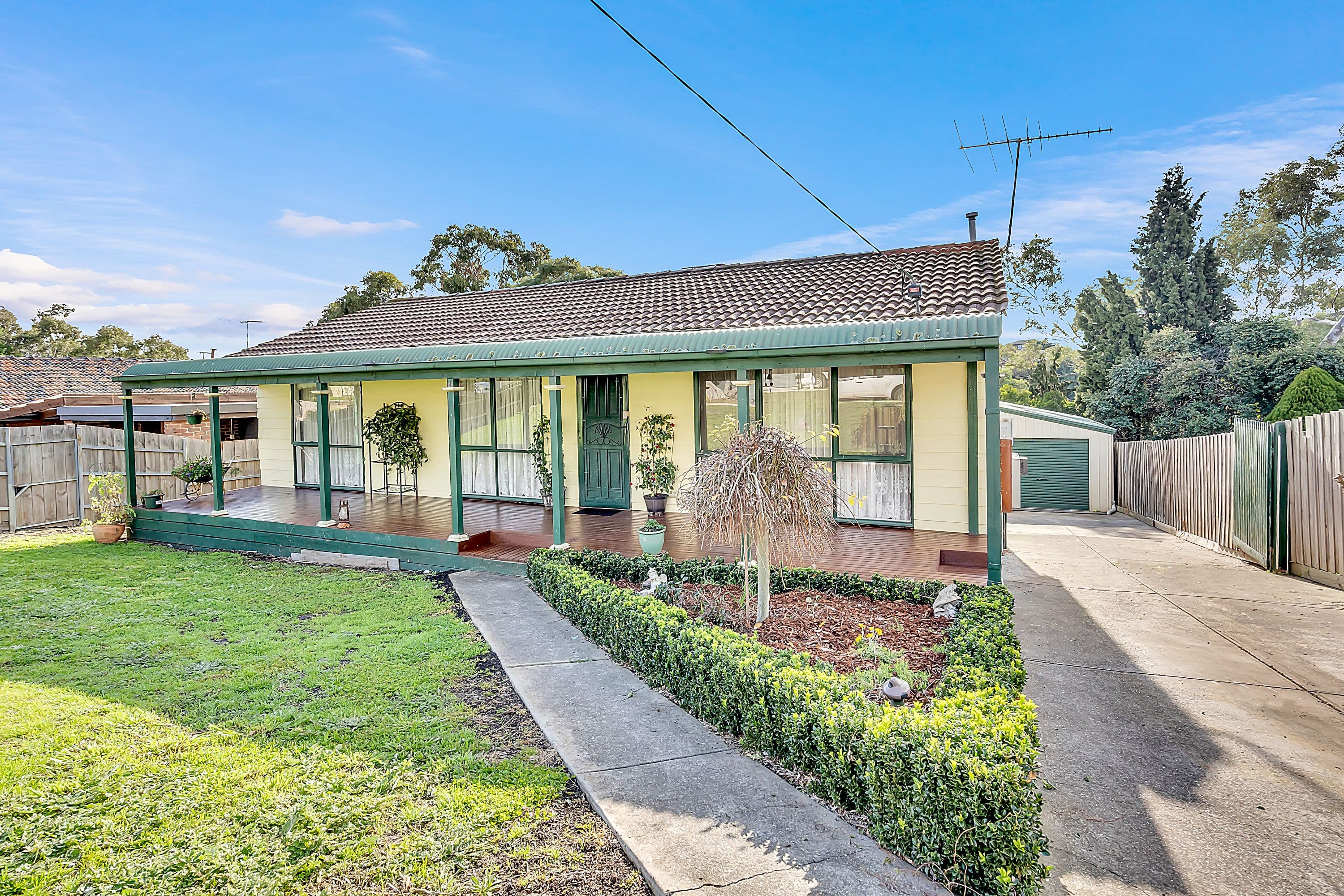 26 Axminster Drive, Craigieburn VIC 3064, Craigieburn - Thumbnail 3