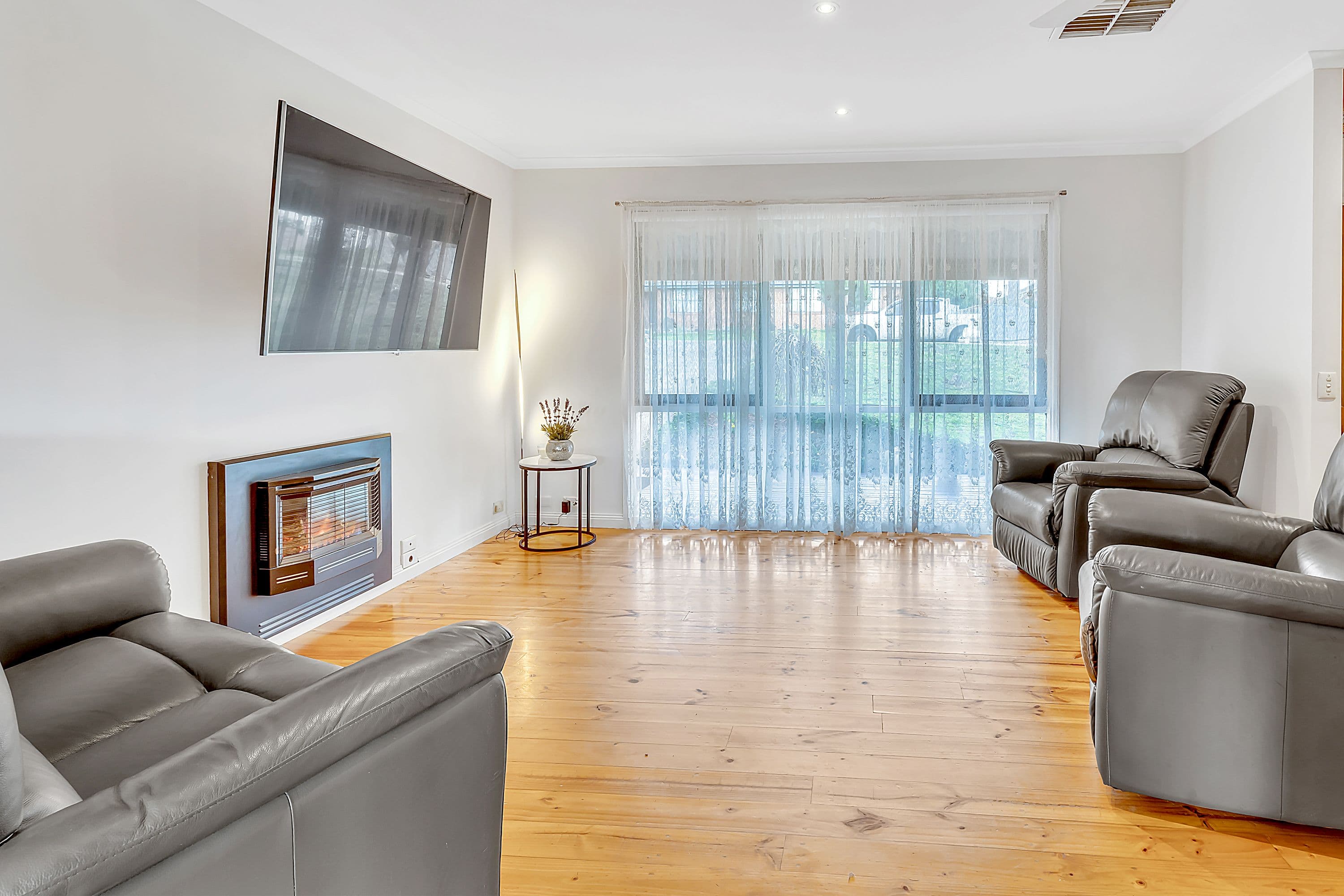 26 Axminster Drive, Craigieburn VIC 3064, Craigieburn - Thumbnail 6