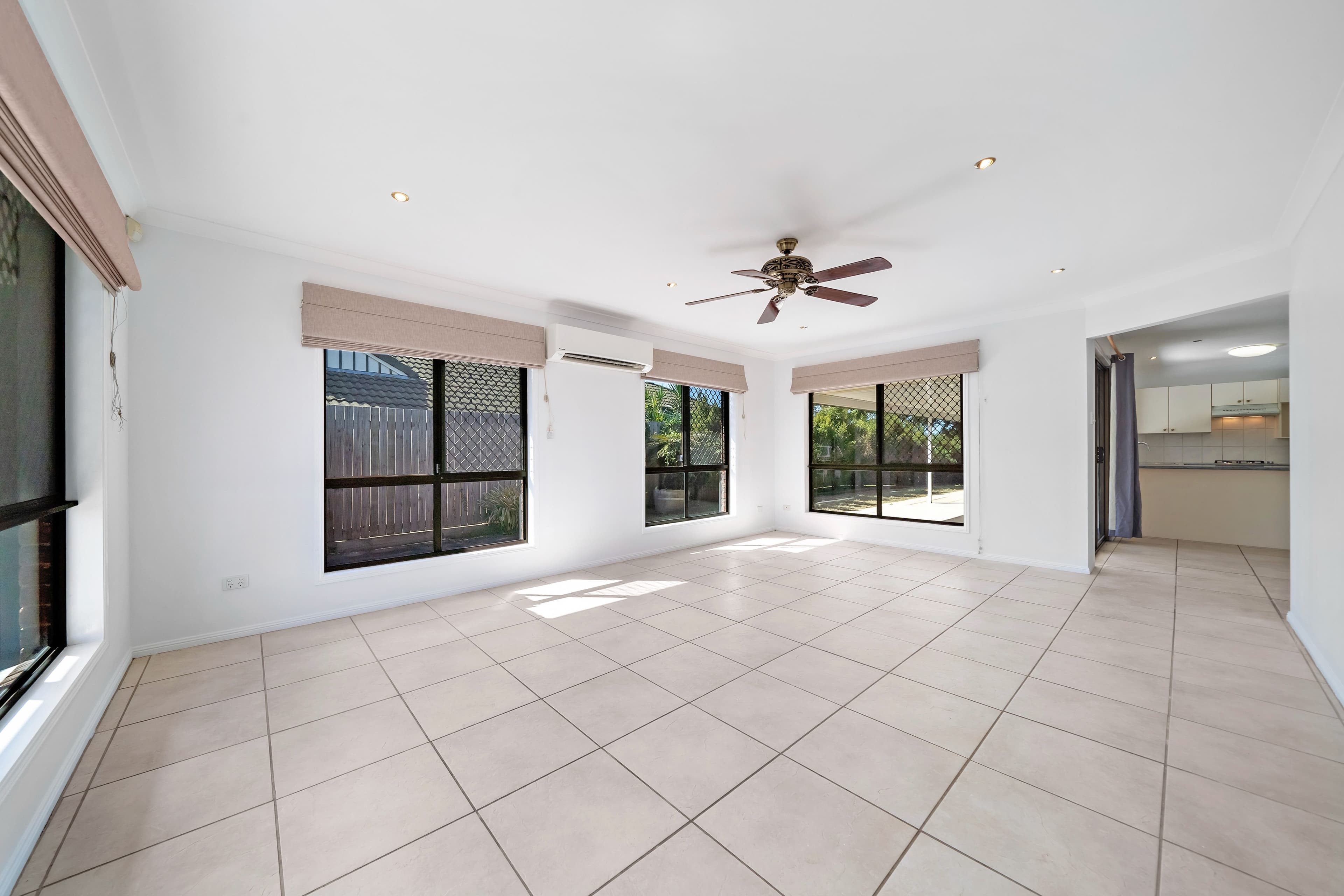 25 Tibrogargan Close, Loganholme QLD 4129, Loganholme - Thumbnail 4