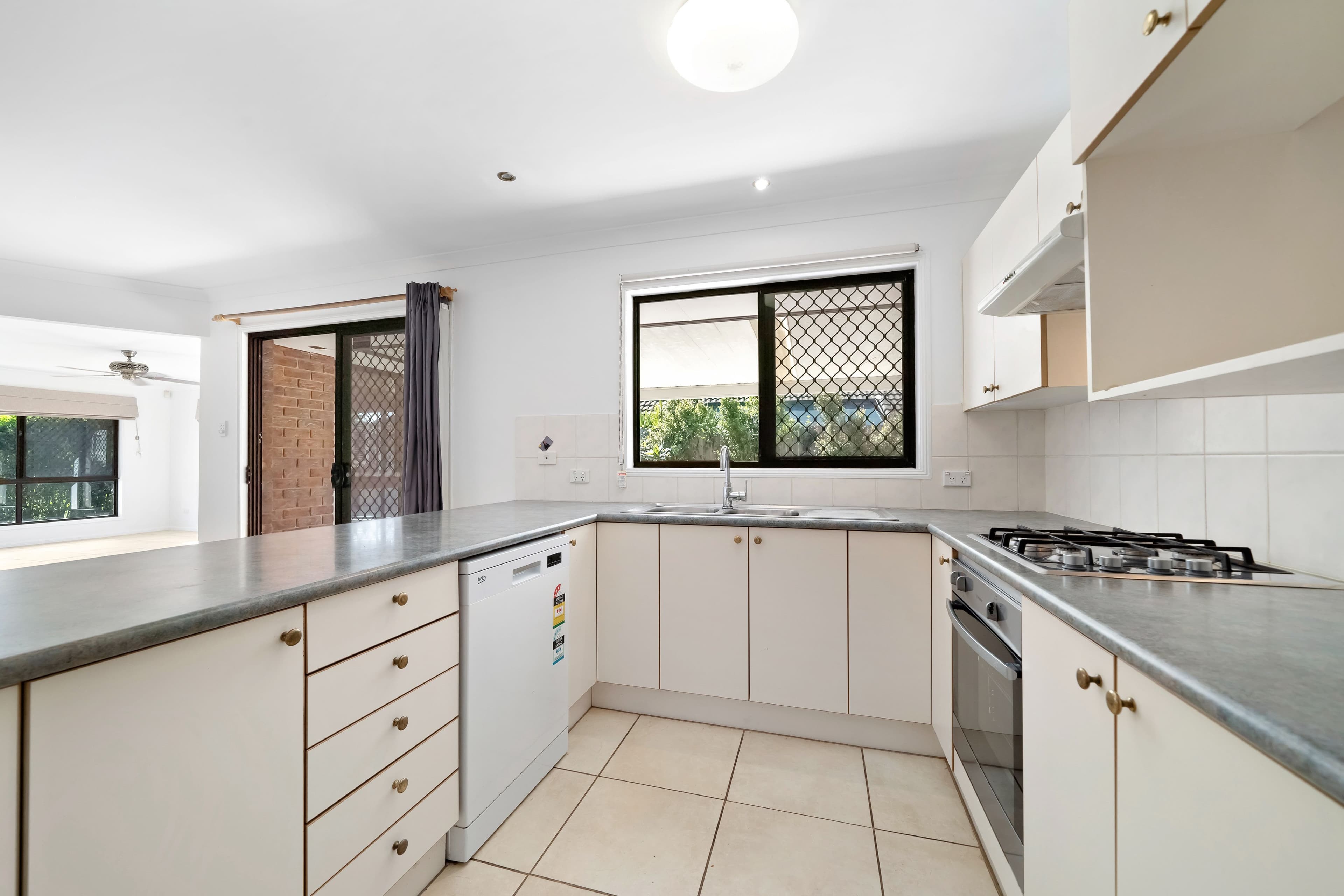 25 Tibrogargan Close, Loganholme QLD 4129, Loganholme - Thumbnail 5