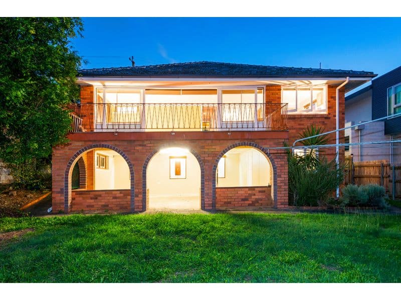 18 Kneale Street, Holland Park West QLD 4121, Holland Park West - Thumbnail 4