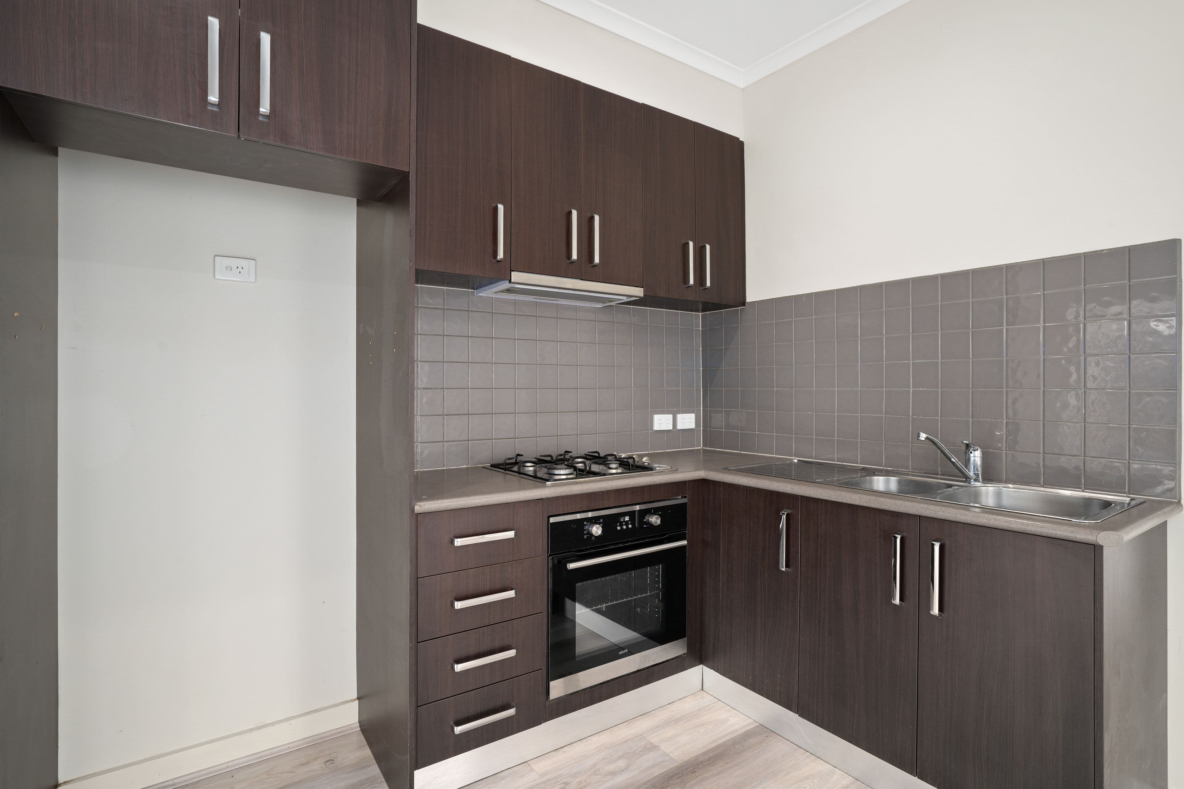 30 Highland Street, Kingsbury VIC 3083, Kingsbury - Thumbnail 3