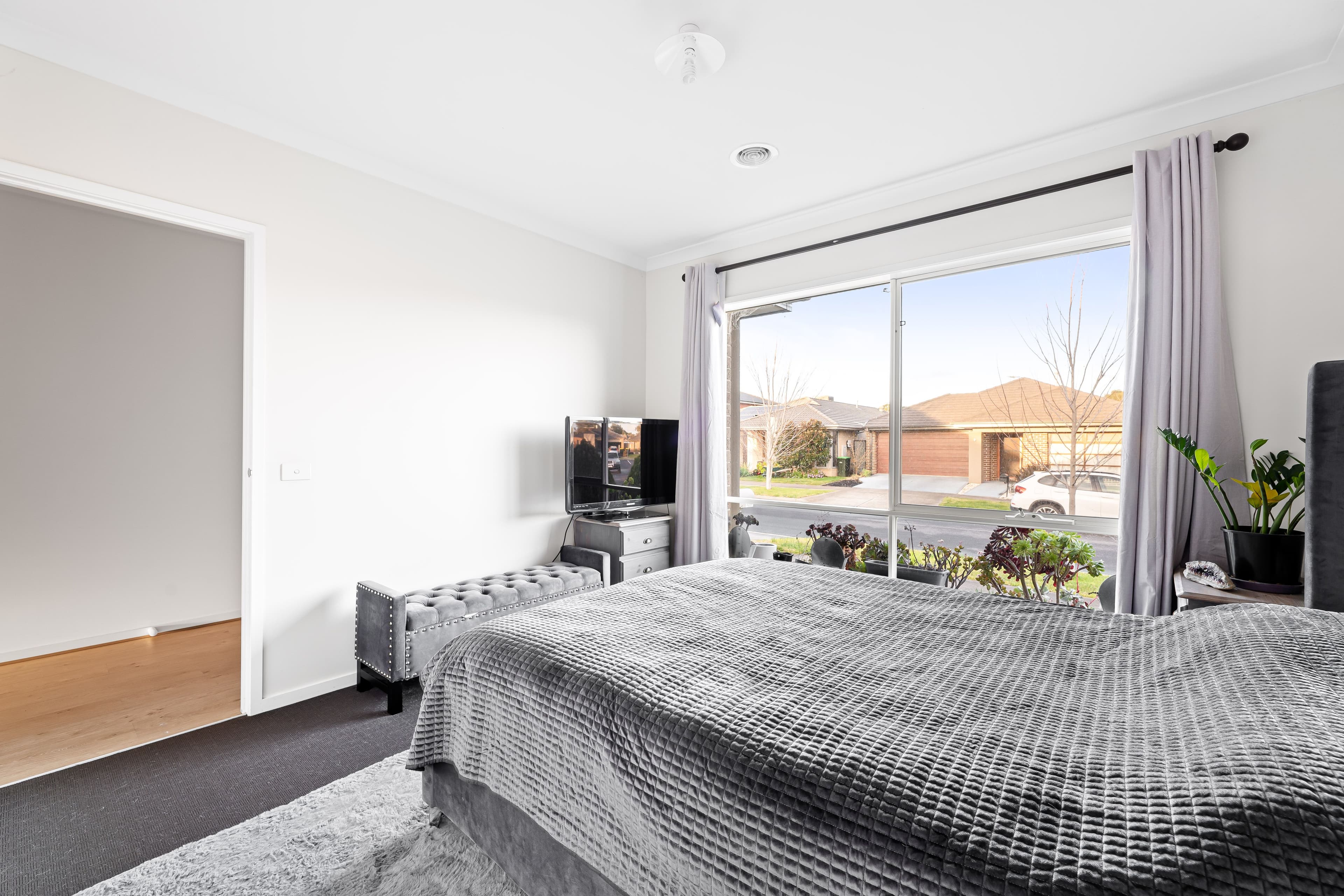 9 Lockhart Street, Mernda VIC 3754, Mernda - Thumbnail 3