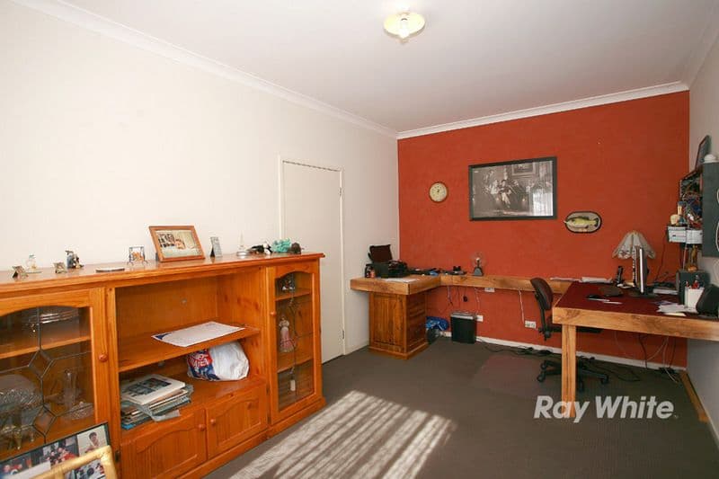 19 White Gum Way, CRANBOURNE NORTH VIC 3977, Cranbourne North - Thumbnail 5