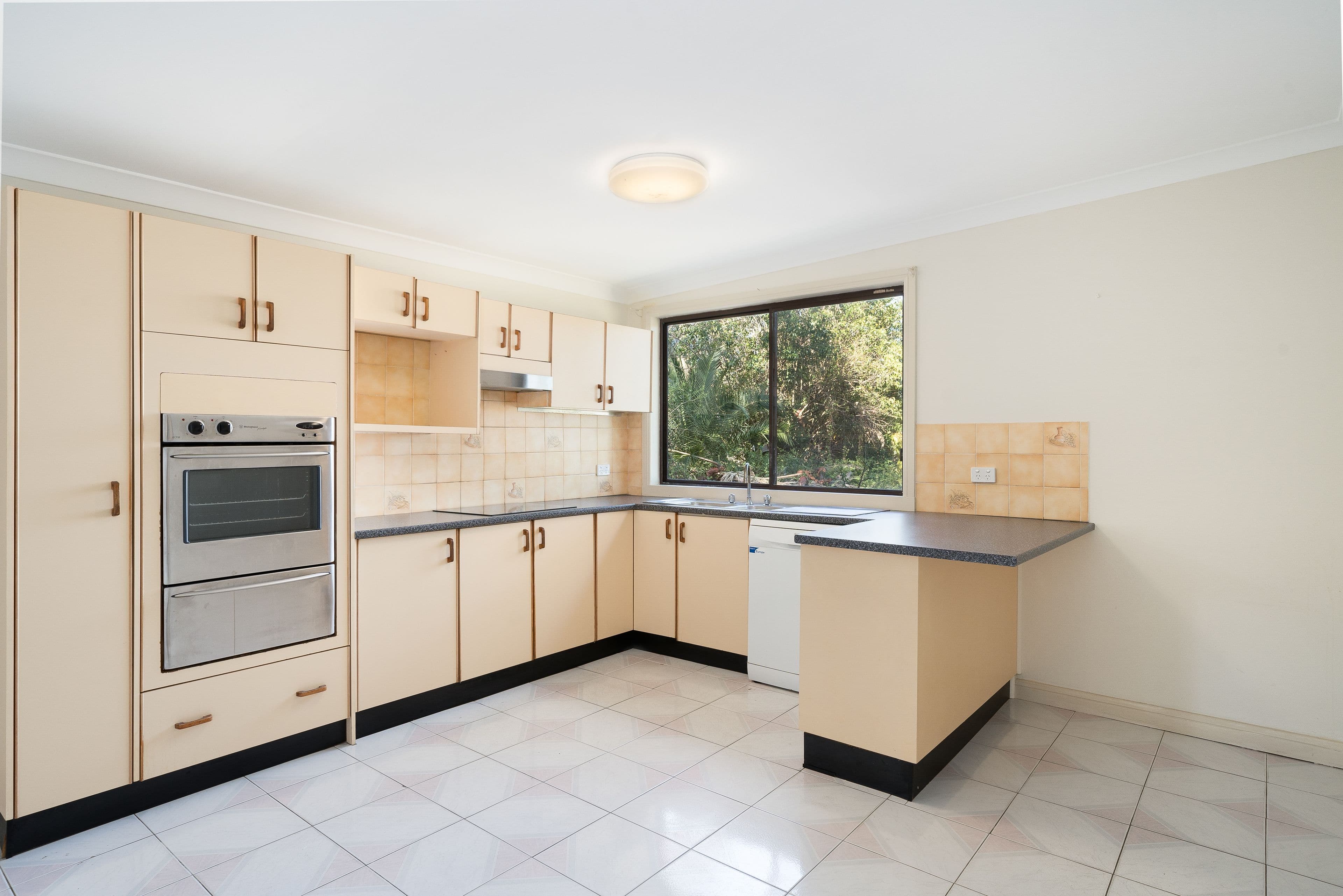 6 Onyx Close, Bossley Park NSW 2176, Bossley Park - Thumbnail 3
