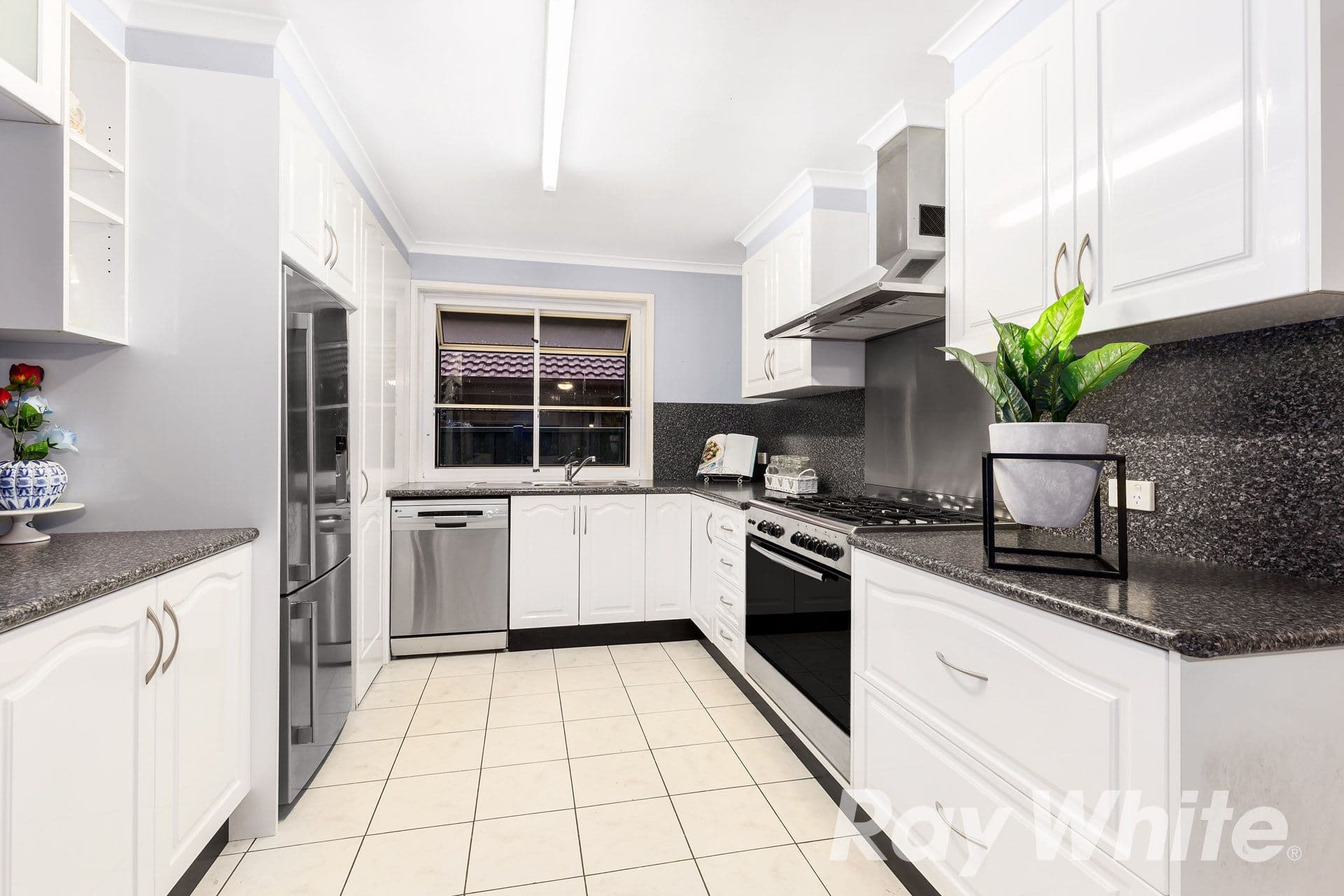 54 Lakeview Avenue, Rowville VIC 3178, Rowville - Thumbnail 4