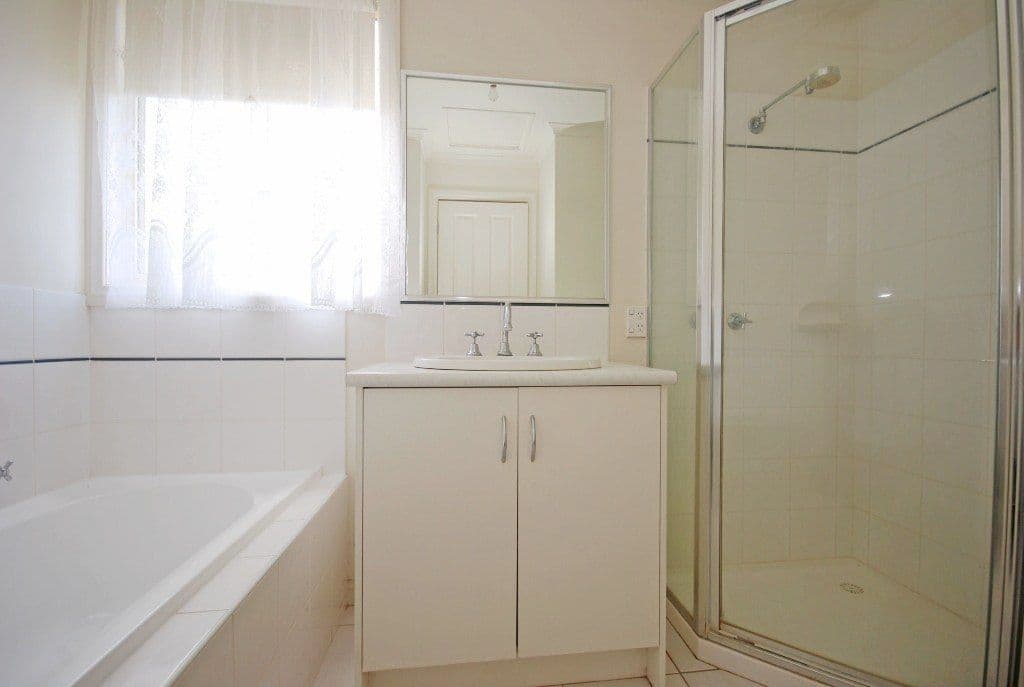 18 Domain Gardens, SEBASTOPOL VIC 3356, Sebastopol - Thumbnail 8