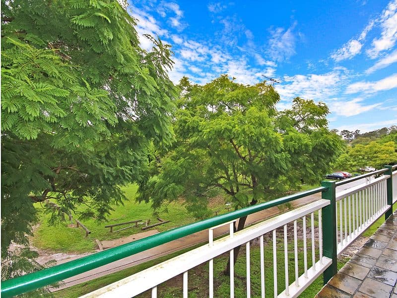 22 Warren Street, ST LUCIA QLD 4067, St Lucia - Thumbnail 7