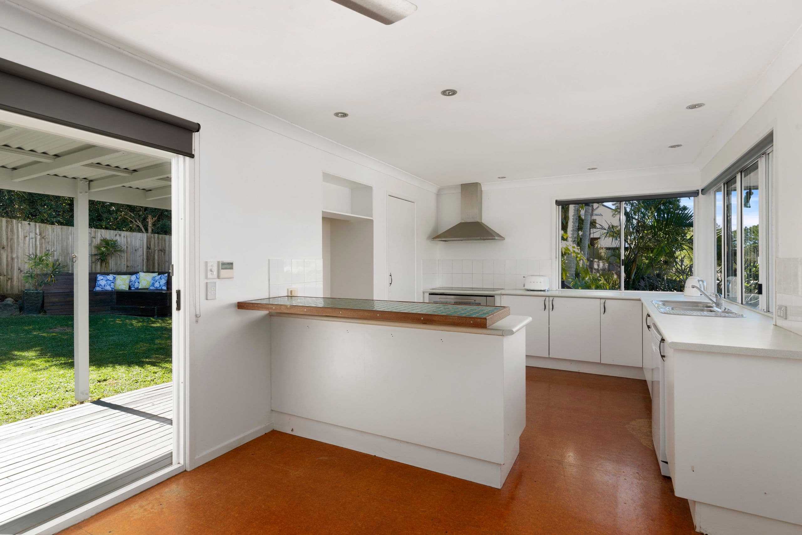14 Capano Court, Elanora QLD 4221, Elanora - Thumbnail 7