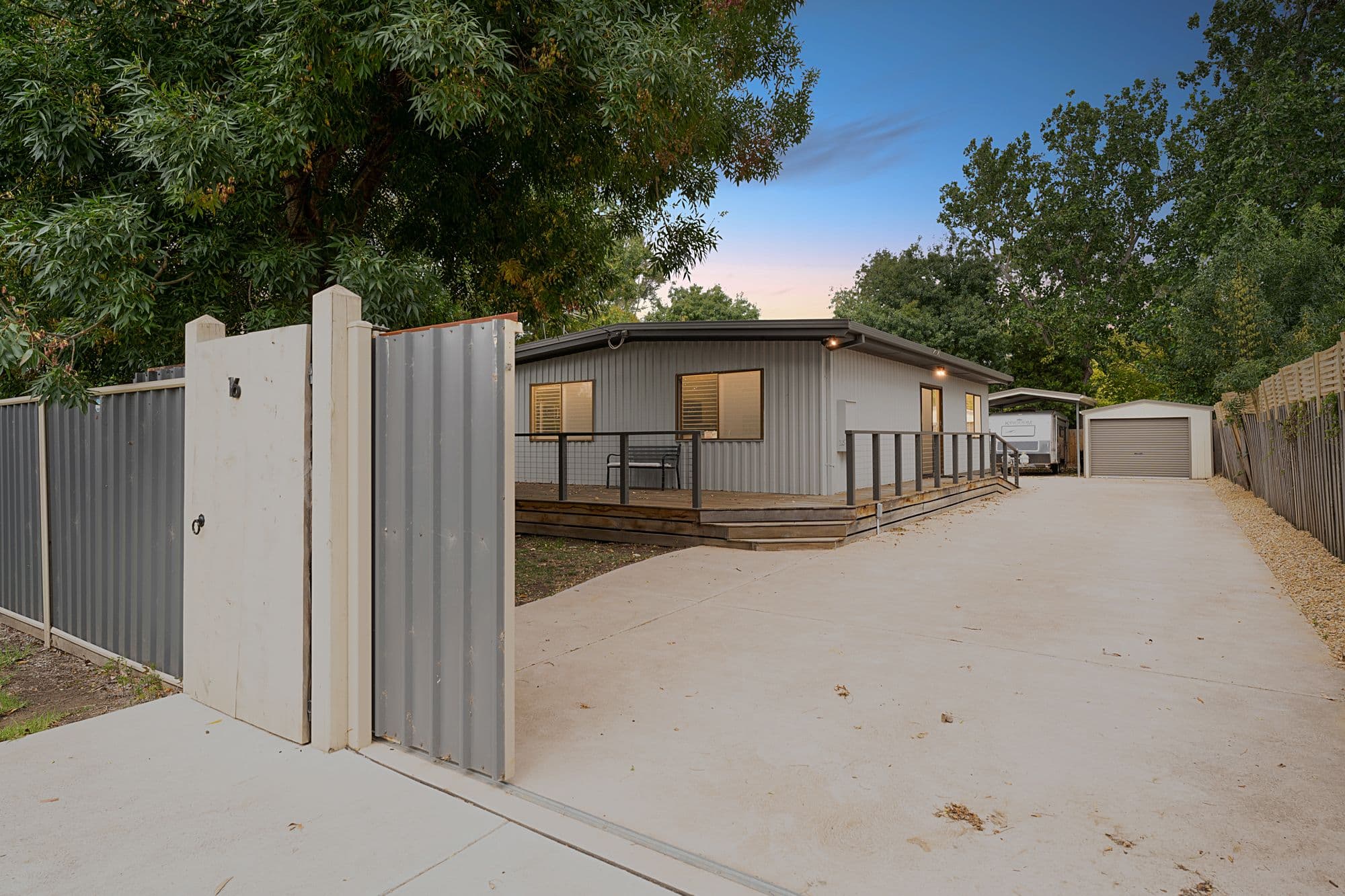 16 McKenzie Road, Cowes VIC 3922, Cowes - Thumbnail 2