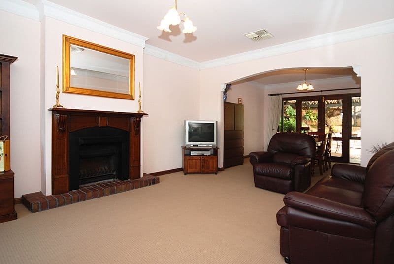 68 Kingfisher Circuit, FLAGSTAFF HILL SA 5159, Flagstaff Hill - Thumbnail 3