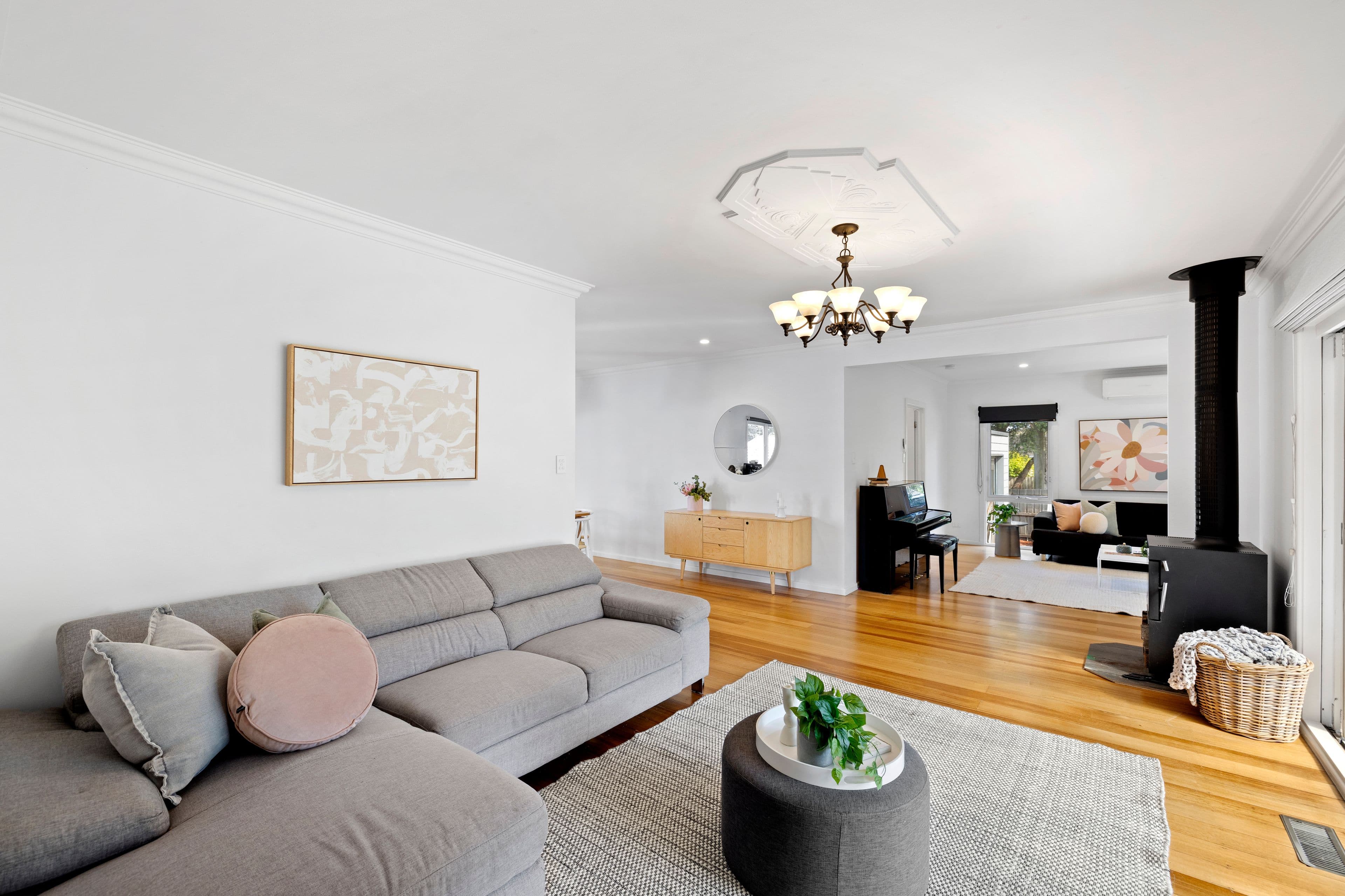 2 Ross Crescent, Heathmont VIC 3135, Heathmont - Thumbnail 3