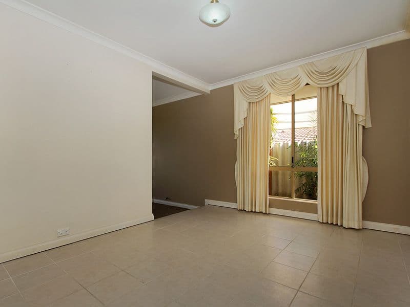 54 Clipper Drive, BALLAJURA WA 6066, Ballajura - Thumbnail 4