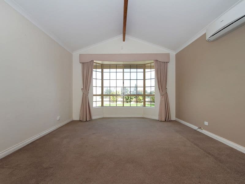 54 Clipper Drive, BALLAJURA WA 6066, Ballajura - Thumbnail 7