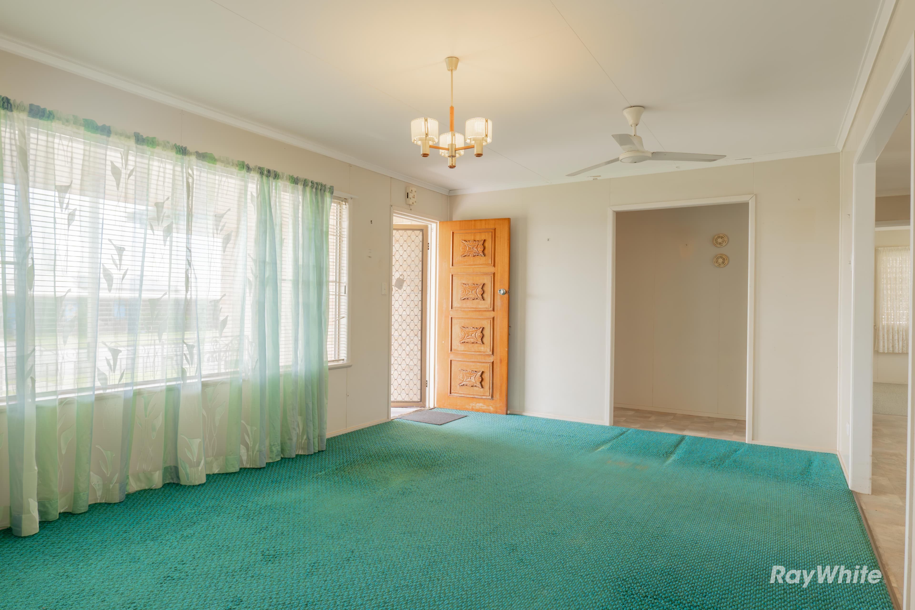 2 Harvey Street, Avenell Heights QLD 4670, Avenell Heights - Thumbnail 4