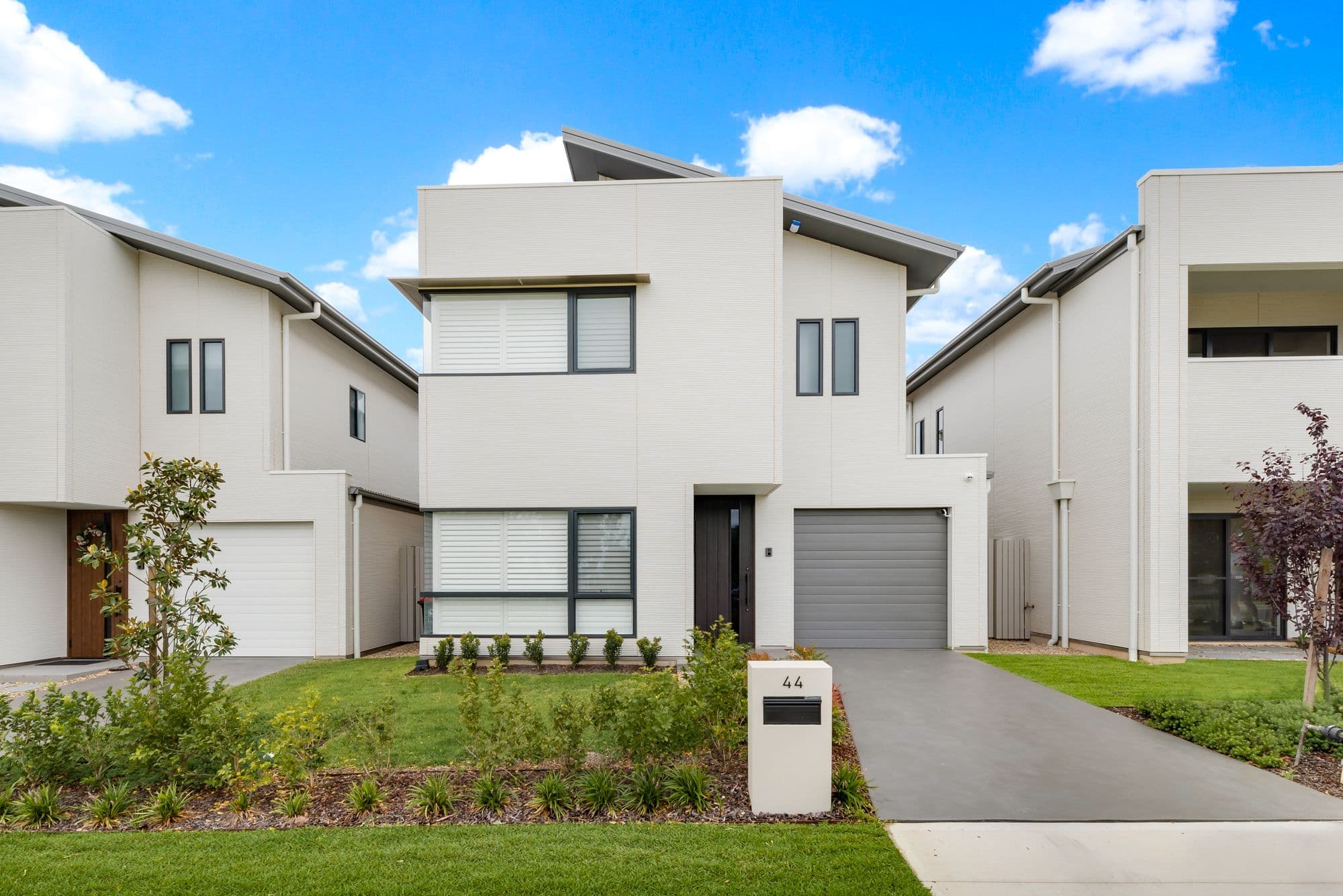 44 Killara Terrace, Gledswood Hills - Image 1