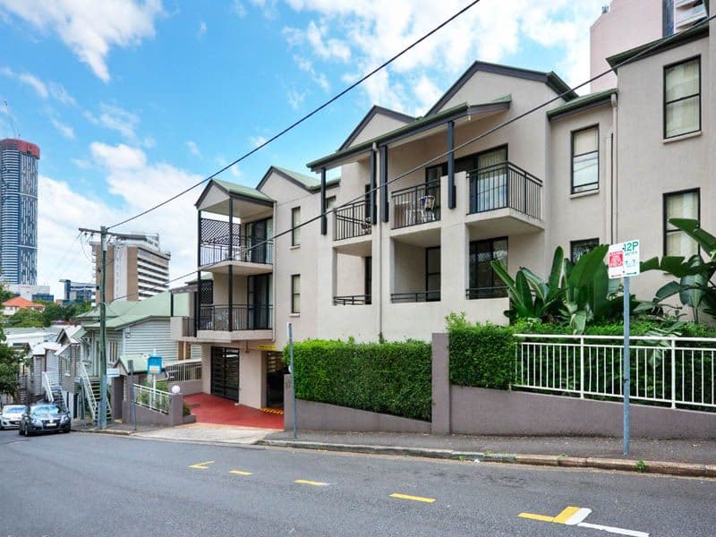 27 BIRLEY Street, SPRING HILL QLD 4000, Spring Hill - Thumbnail 2