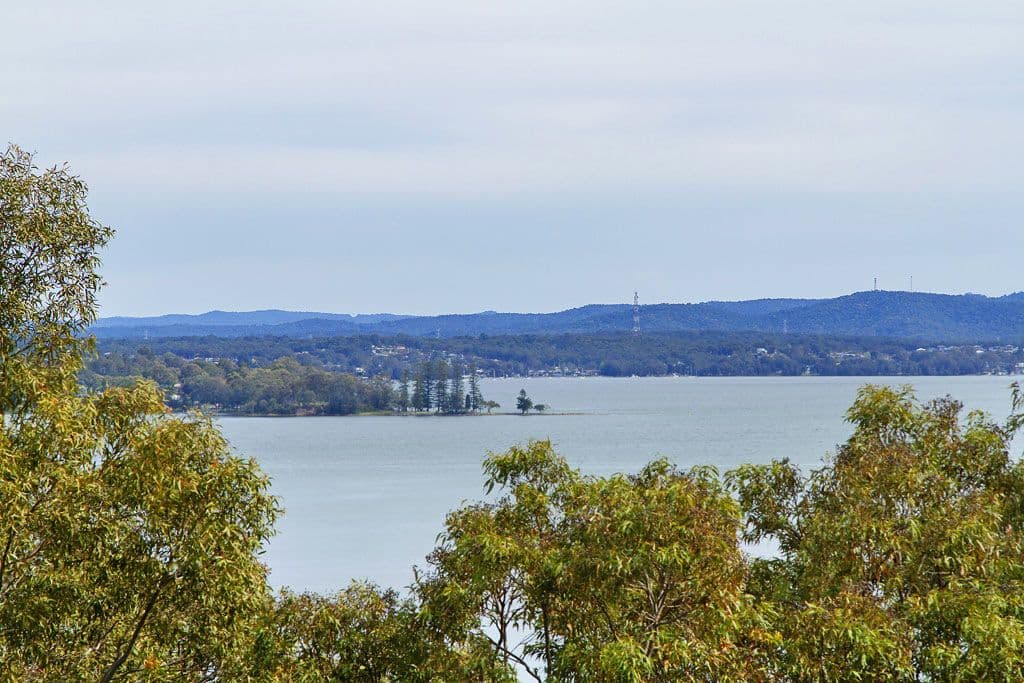 73 Lakeview Road, Wangi Wangi - Image 1