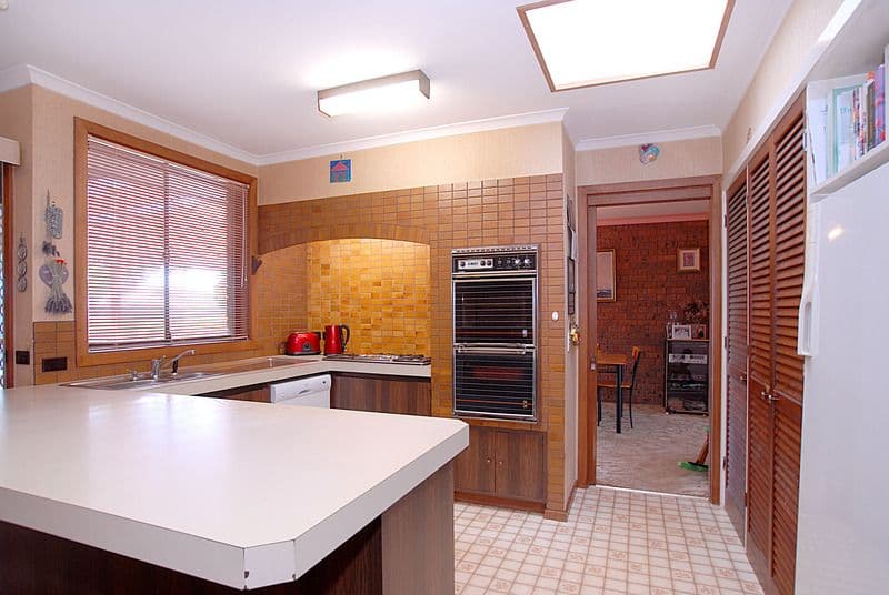 49 Outlook Drive, DANDENONG NORTH VIC 3175, Dandenong North - Thumbnail 2