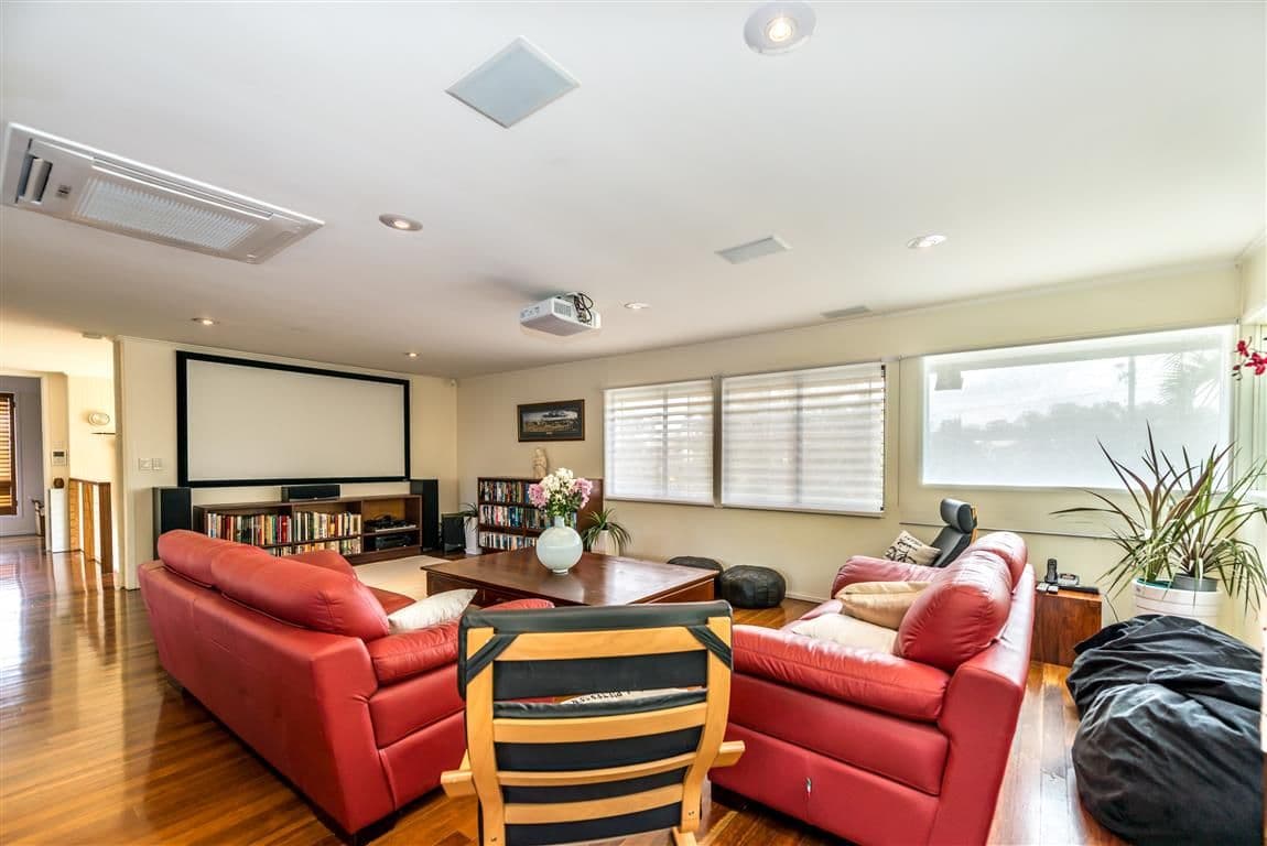184 Heeb Street, BENOWA QLD 4217, Benowa - Thumbnail 3