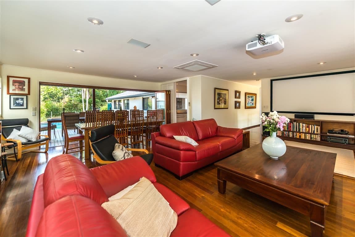 184 Heeb Street, BENOWA QLD 4217, Benowa - Thumbnail 5
