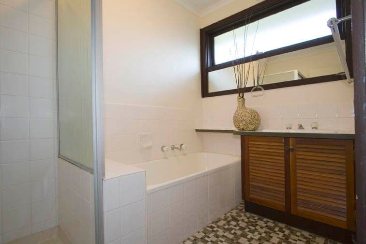 24 Whiton Street, Mount Waverley VIC 3149, Mount Waverley - Thumbnail 5