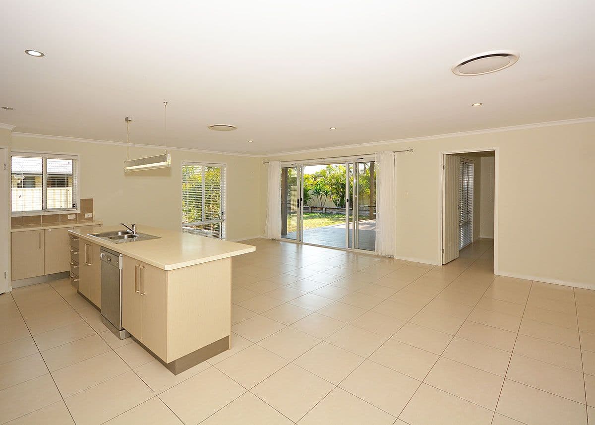 5 Honey Myrtle Close, Burrum Heads QLD 4659, Burrum Heads - Thumbnail 3