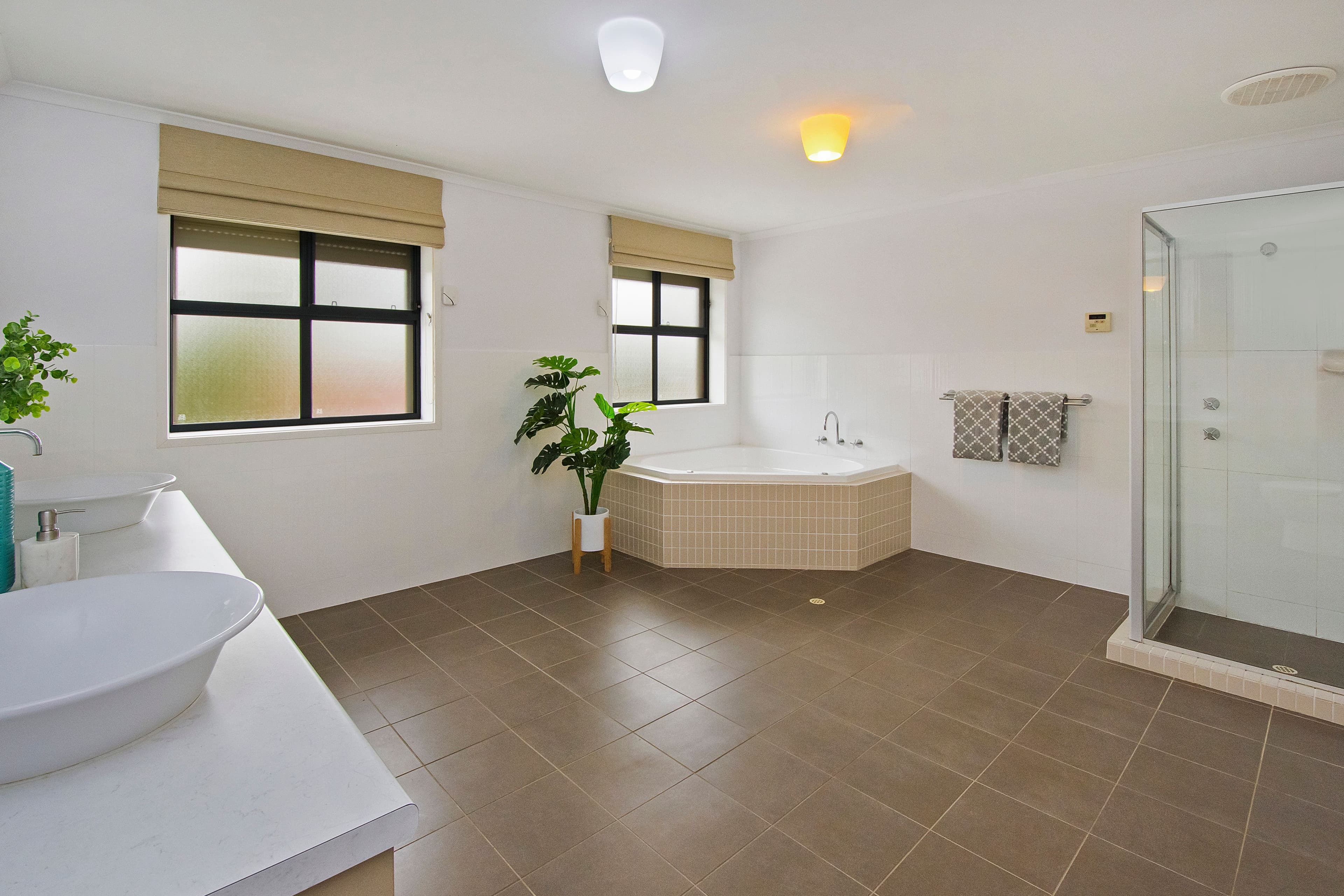 16 Elm Drive, Angle Vale SA 5117, Angle Vale - Thumbnail 4