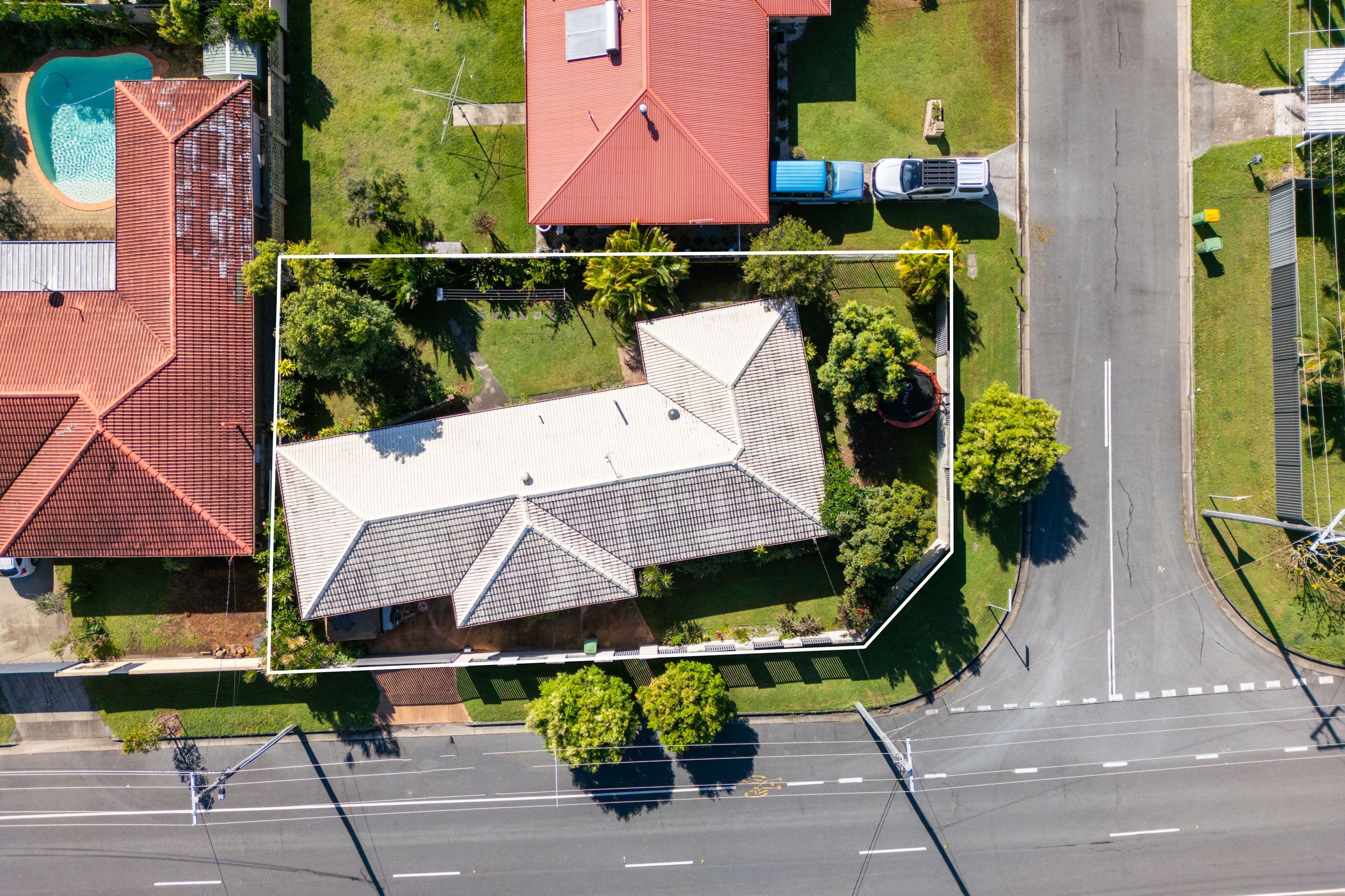 49 Denawen Street, Palm Beach QLD 4221, Palm Beach - Thumbnail 2