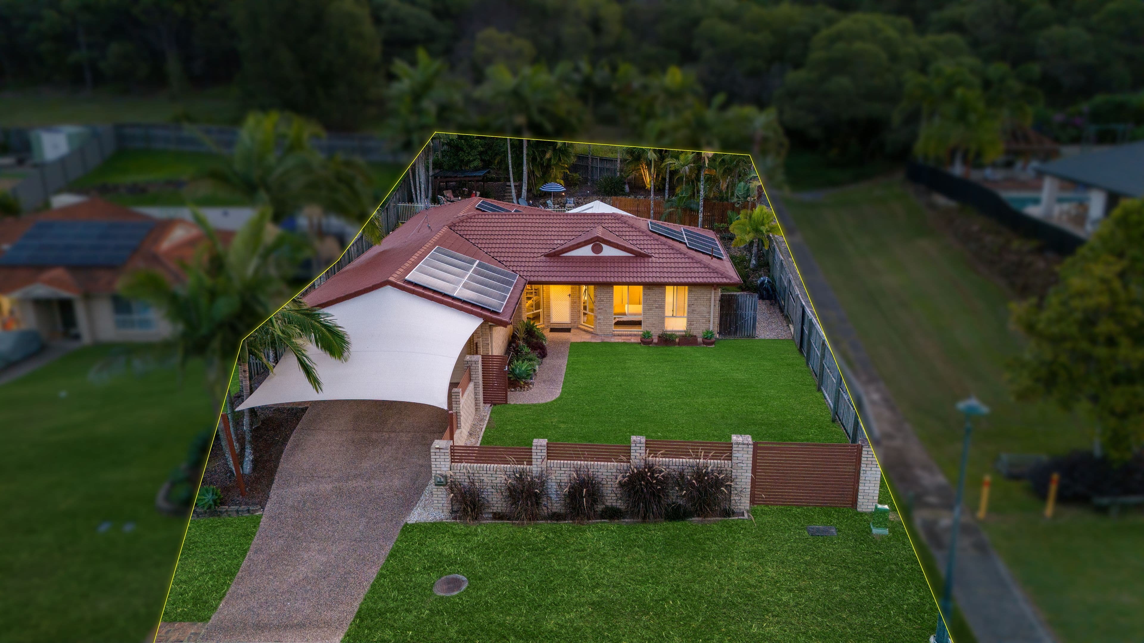 12 Moorea Court, Pacific Pines QLD 4211, Pacific Pines - Thumbnail 4