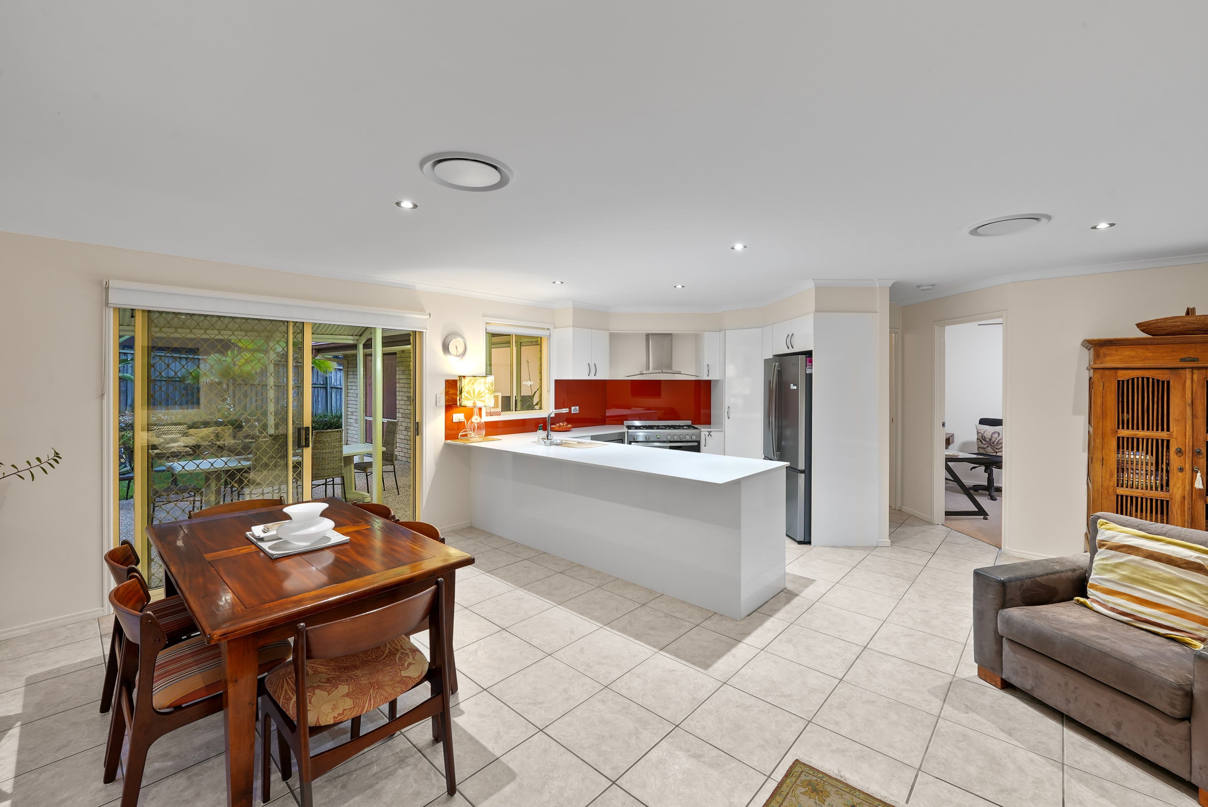 12 Moorea Court, Pacific Pines QLD 4211, Pacific Pines - Thumbnail 8