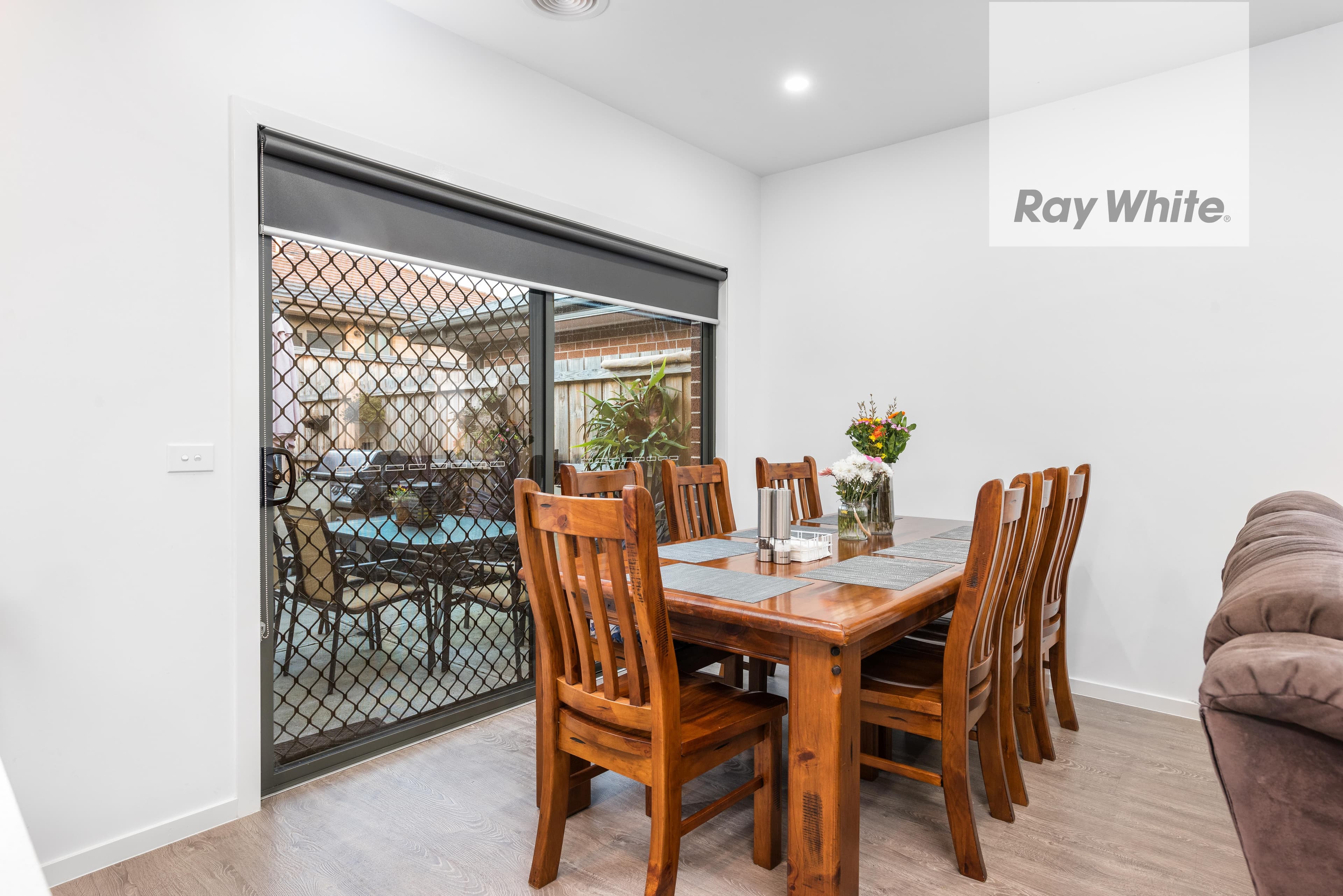 8 Gyrfalcon Way, Doreen VIC 3754, Doreen - Thumbnail 3