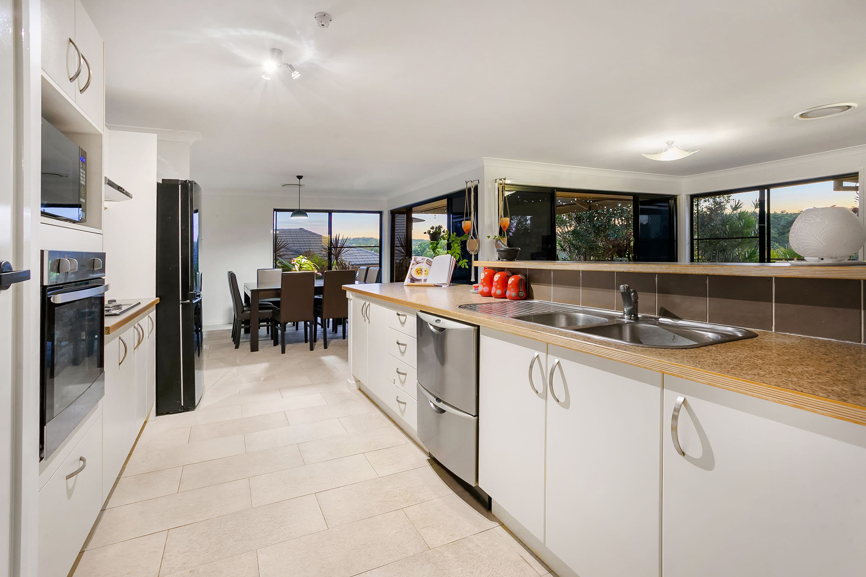 150 Sunview Road, Springfield QLD 4300, Springfield - Thumbnail 5