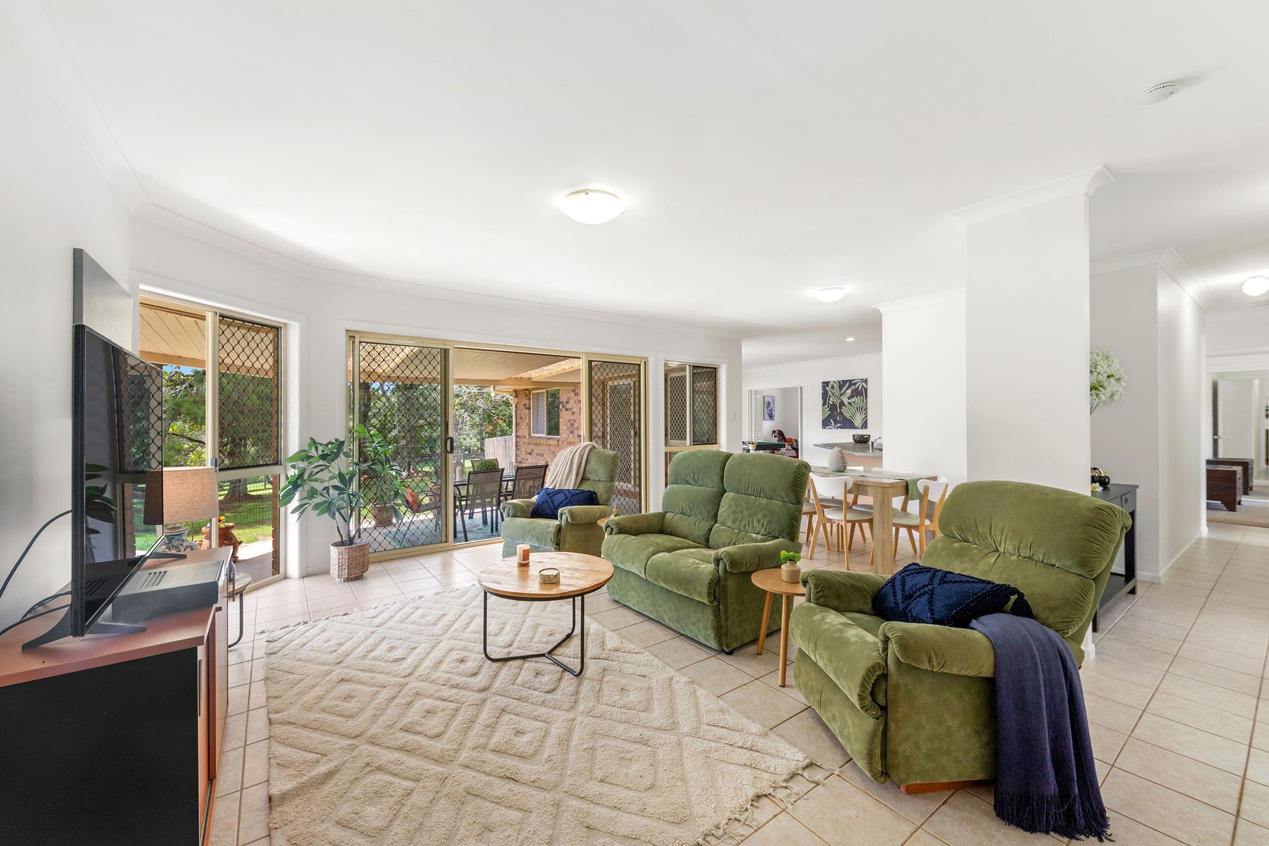 41-43 Jenyns Road, Tamborine Mountain QLD 4272, Tamborine Mountain - Thumbnail 2