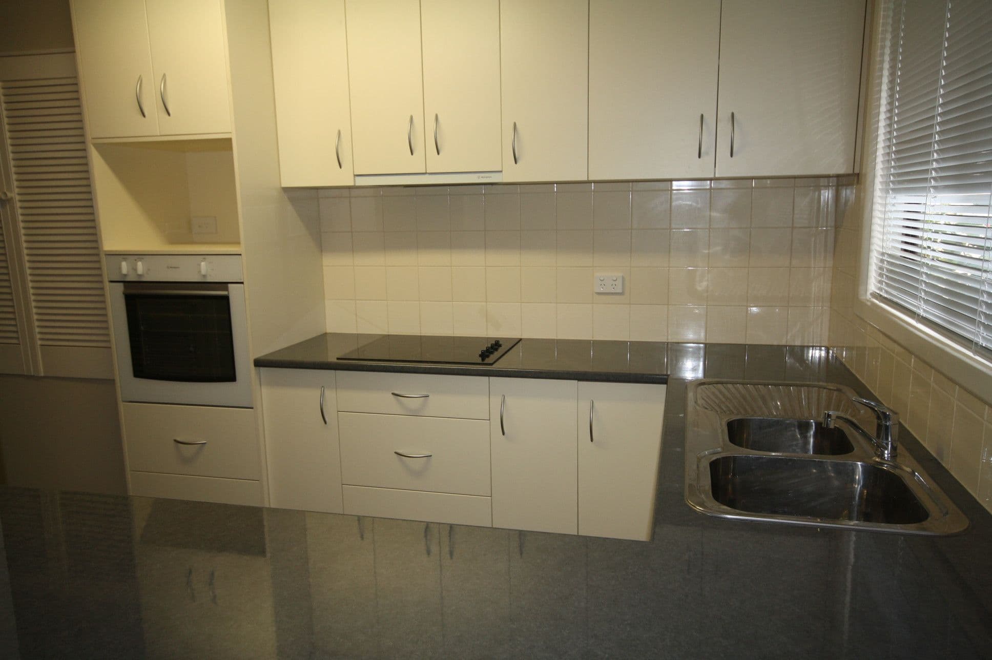 51 Hood Street, ROCHESTER VIC 3561, Rochester - Thumbnail 5