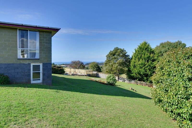 42 Colegrave Road, BURNIE TAS 7320, Upper Burnie - Thumbnail 4