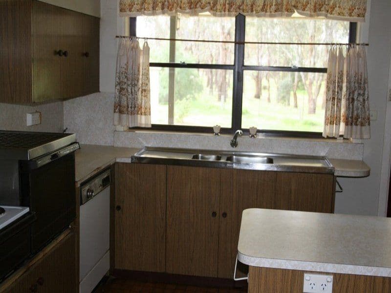 2 Reserve, ROCHESTER VIC 3561, Rochester - Thumbnail 8