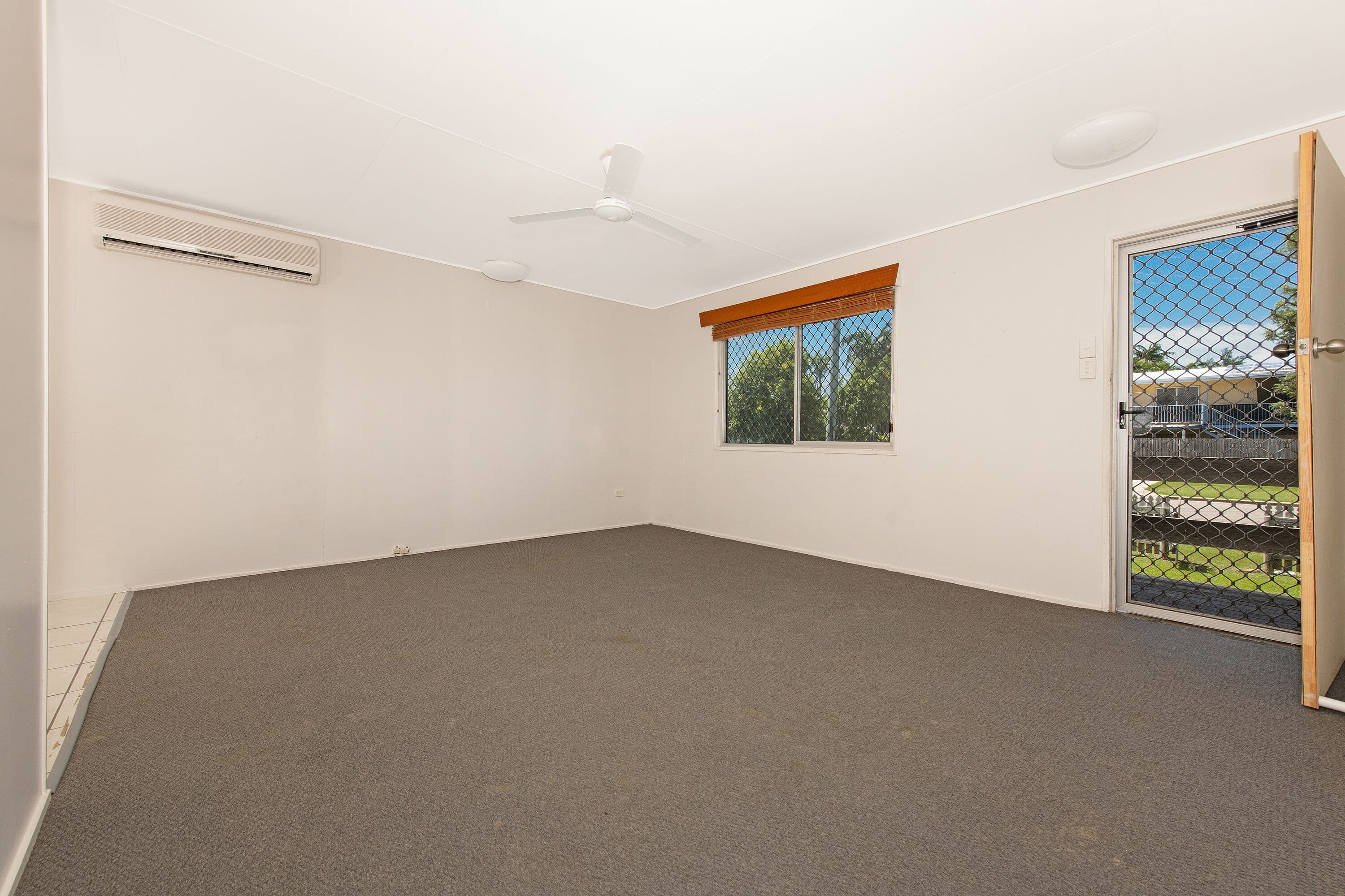 1 Ryrie Crescent, Rasmussen QLD 4815, Rasmussen - Thumbnail 2