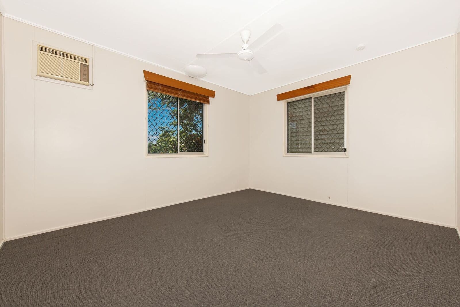 1 Ryrie Crescent, Rasmussen QLD 4815, Rasmussen - Thumbnail 4