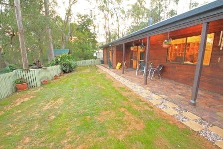 1013 Mount Crosby Road, KARANA DOWNS QLD 4306, Karana Downs - Thumbnail 6